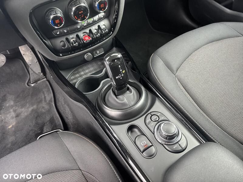 MINI Clubman Cooper - 18