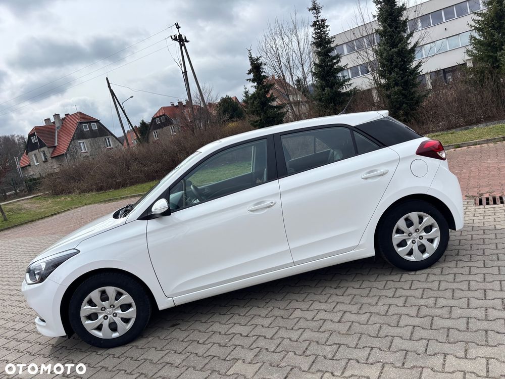 Hyundai i20 blue 1.2 Style - 10