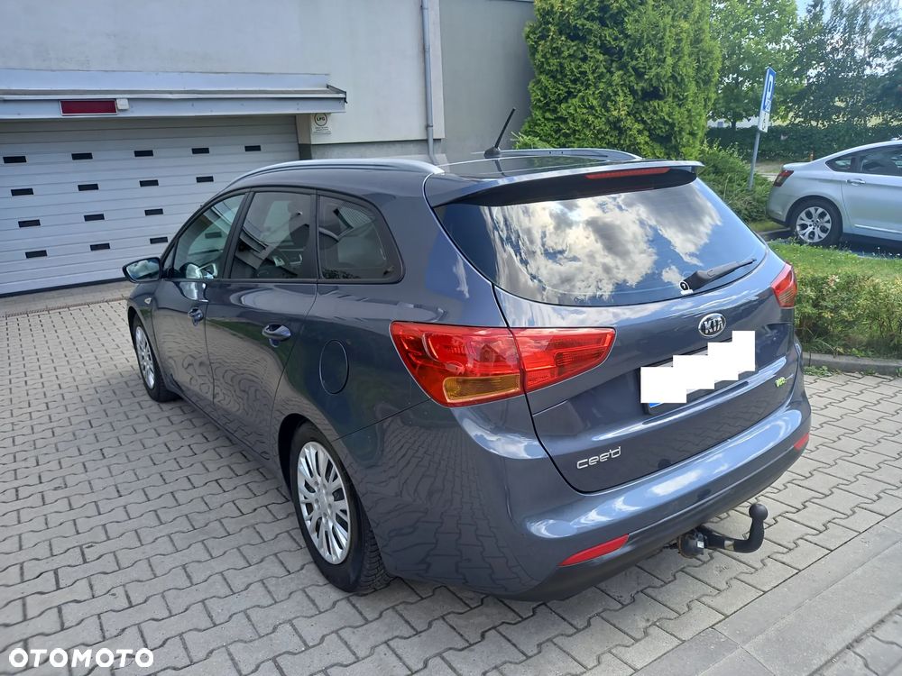 Kia Ceed 1.6 CRDi 128 Platinum Edition - 12