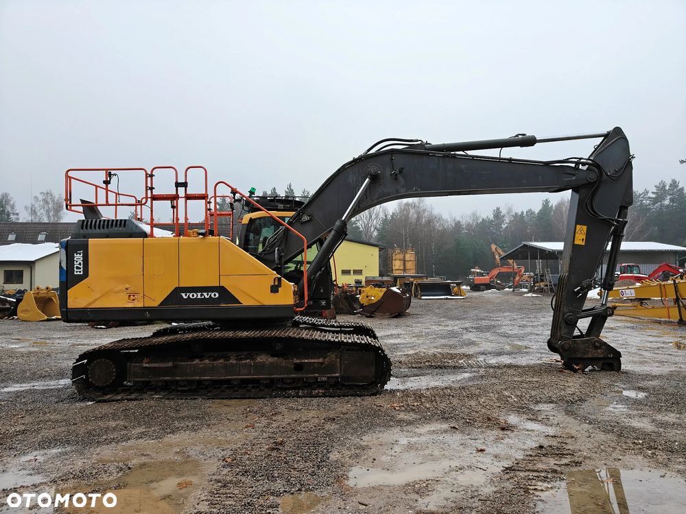 Volvo EC250EL - 6