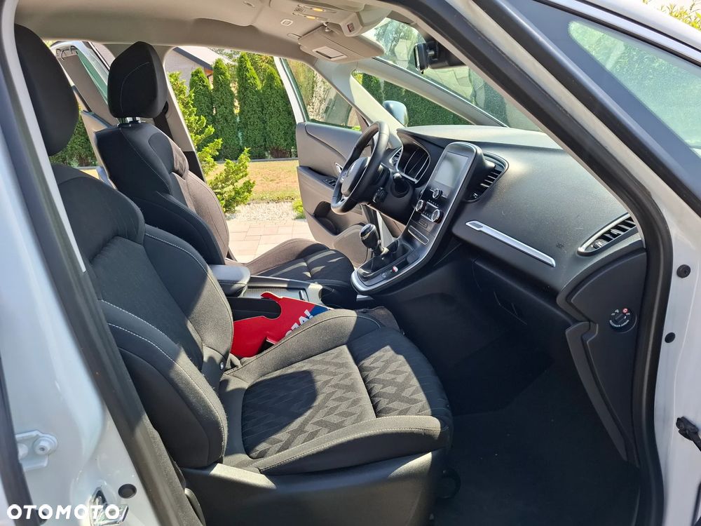Renault Scenic ENERGY TCe 140 LIMITED - 19