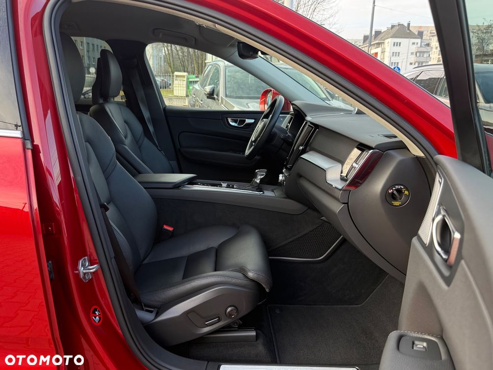 Volvo XC 60 D5 AWD Inscription - 23