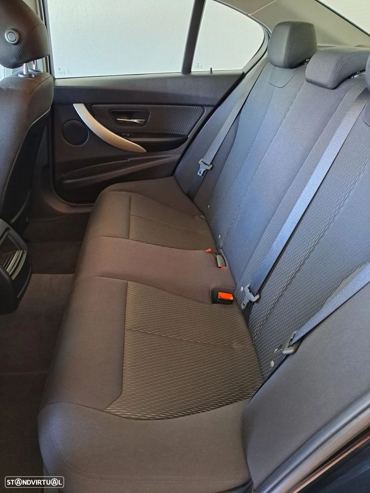 BMW 320 d - 37