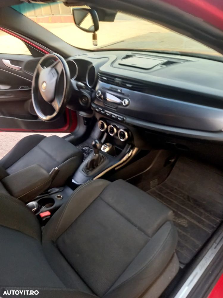 Alfa Romeo Giulietta 2.0 Mjet TCT Distinctive - 23