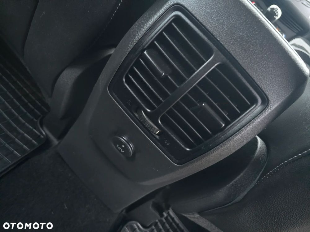 Ford Kuga 2.0 TDCi 4x4 Titanium - 13