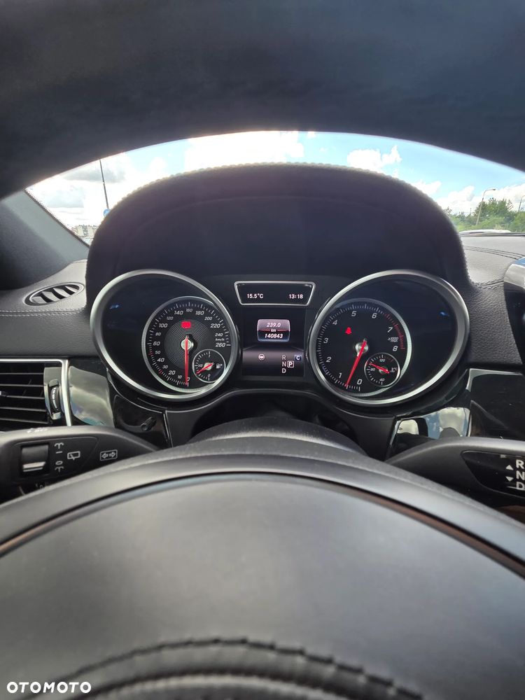 Mercedes-Benz GLS 400 4Matic 9G-TRONIC AMG Line - 10
