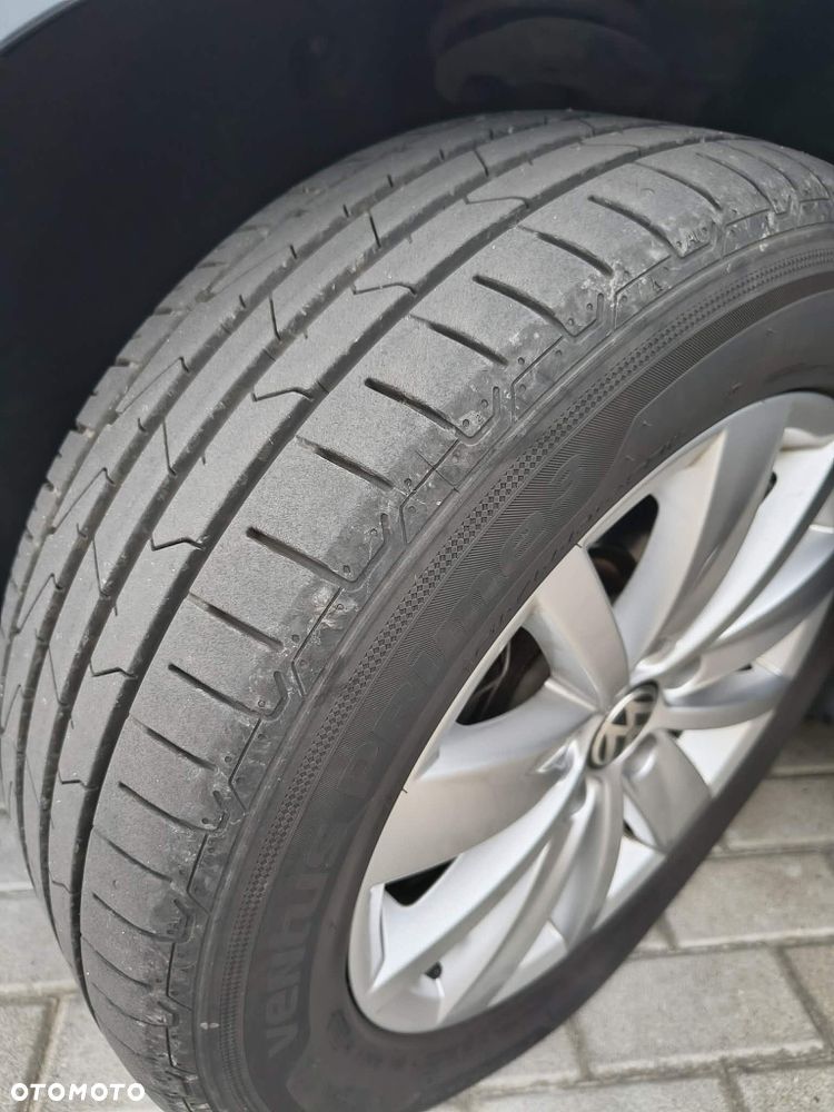 Volkswagen Passat 2013 photo 2