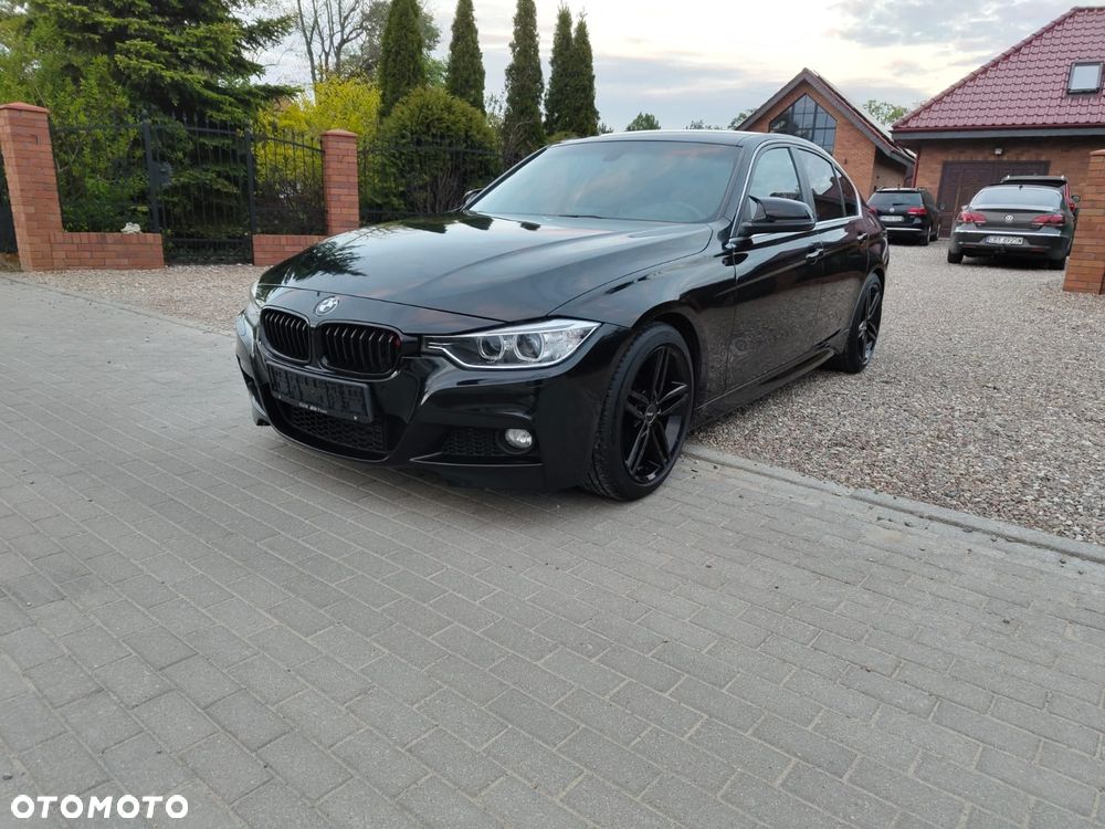 BMW Seria 3 318d Sport Line - 31