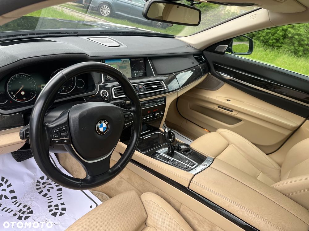 BMW Seria 7 750d xDrive - 8