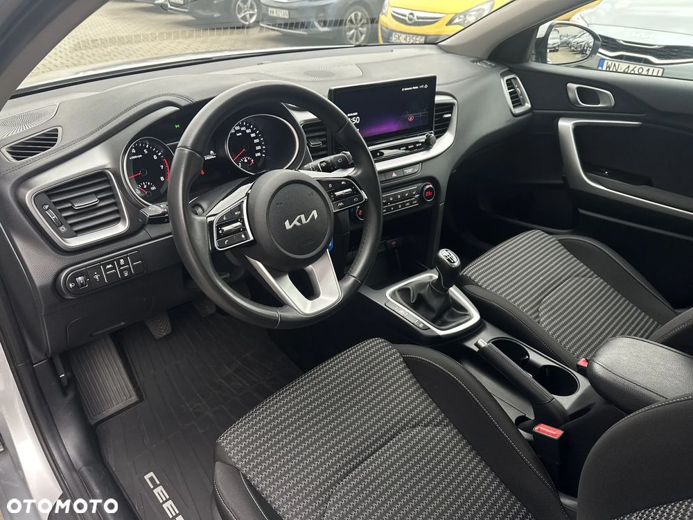 Kia Ceed 1.5 T-GDI M - 9