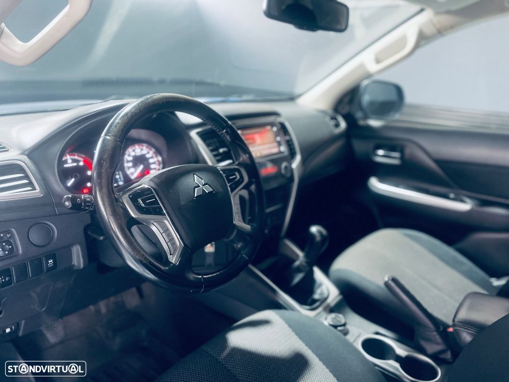 Mitsubishi L200 - 14