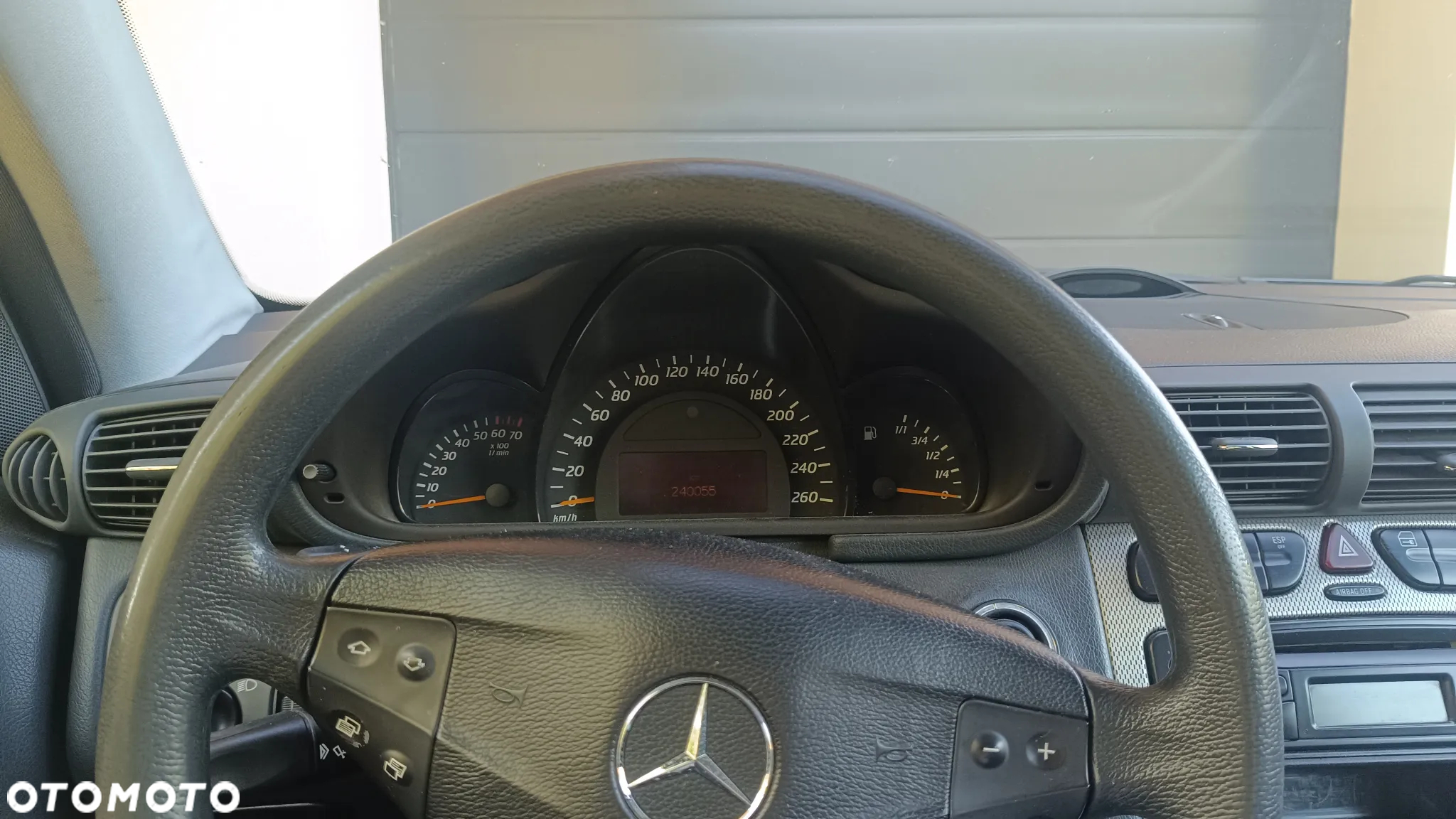 Mercedes-Benz Klasa C 180 Kompressor - 14