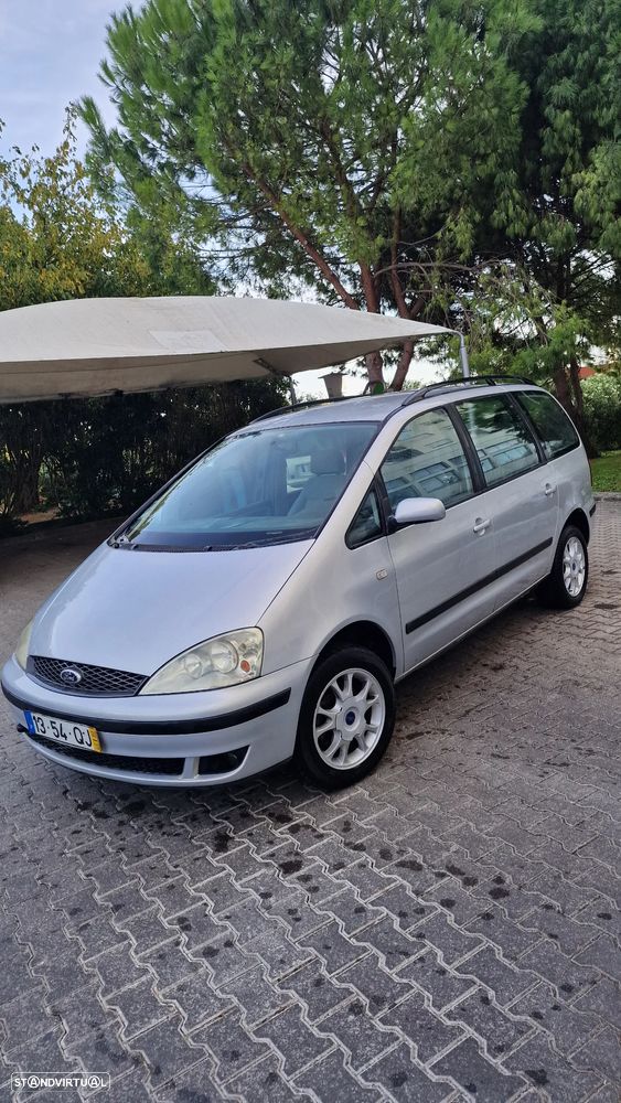 Ford Galaxy 1.9 TDi GLX - 9