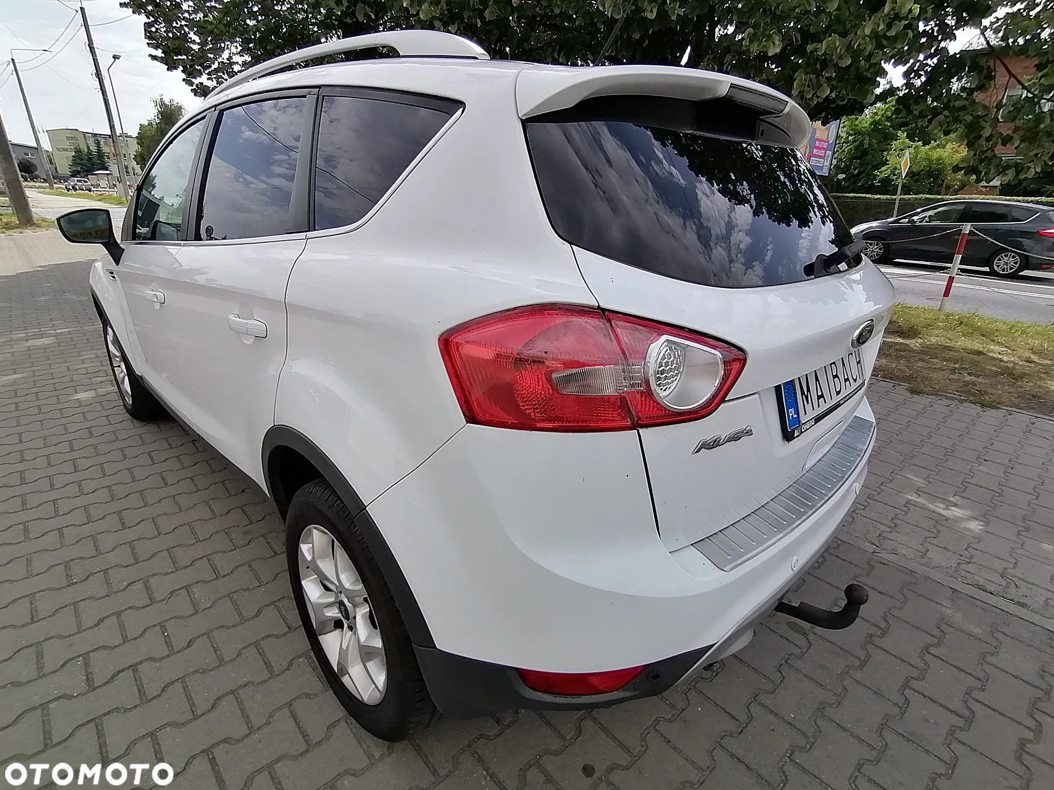 Ford Kuga 2.0 TDCi Titanium - 10