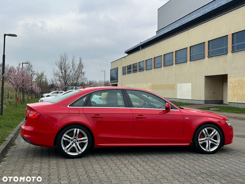 Audi A4 Limousine 1.8 TFSI S line Sportpaket - 12