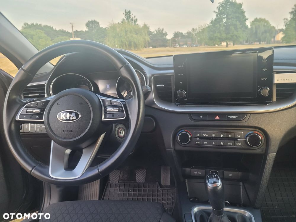 Kia Ceed 1.4 T-GDI M - 2
