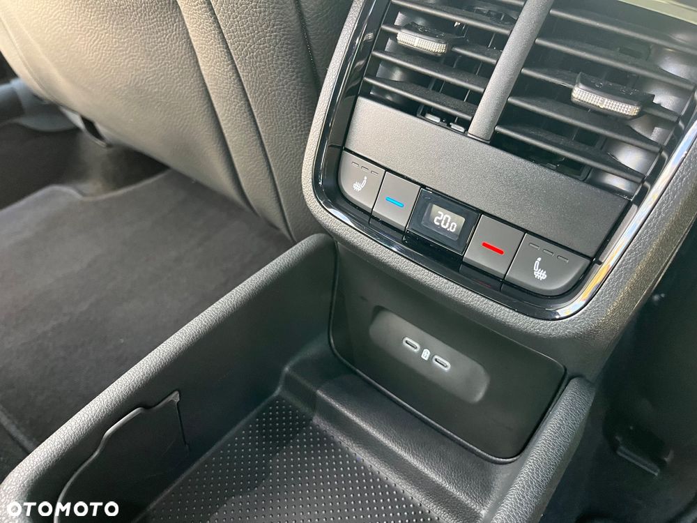 Skoda Octavia 2.0 TDI Sportline DSG - 26