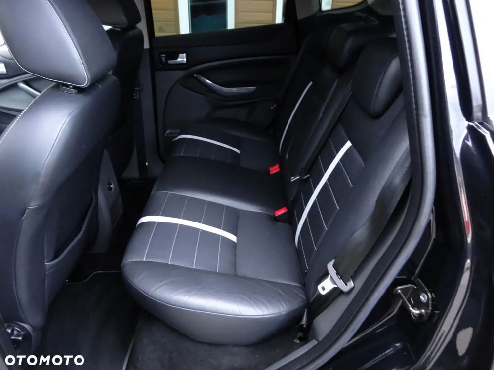 Ford Kuga 2.0 TDCi 4x4 Titanium - 23