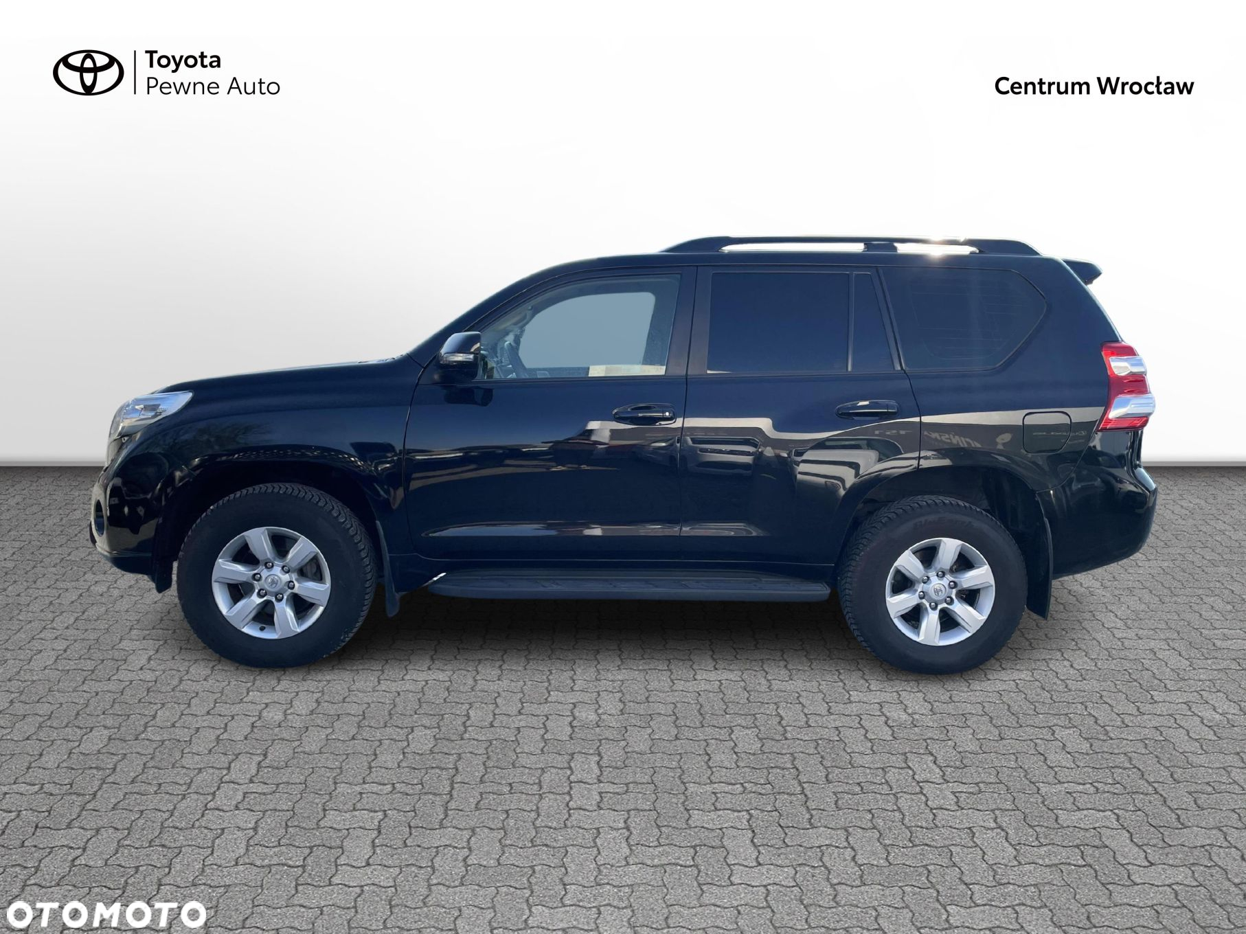 Toyota Land Cruiser - 2