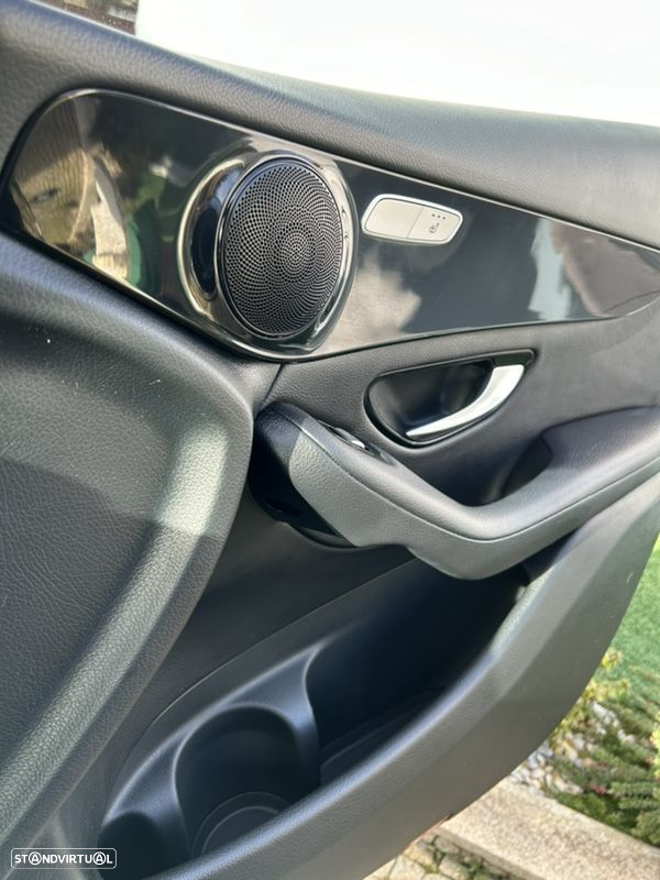Mercedes-Benz GLC 220 d 4Matic 9G-TRONIC - 44