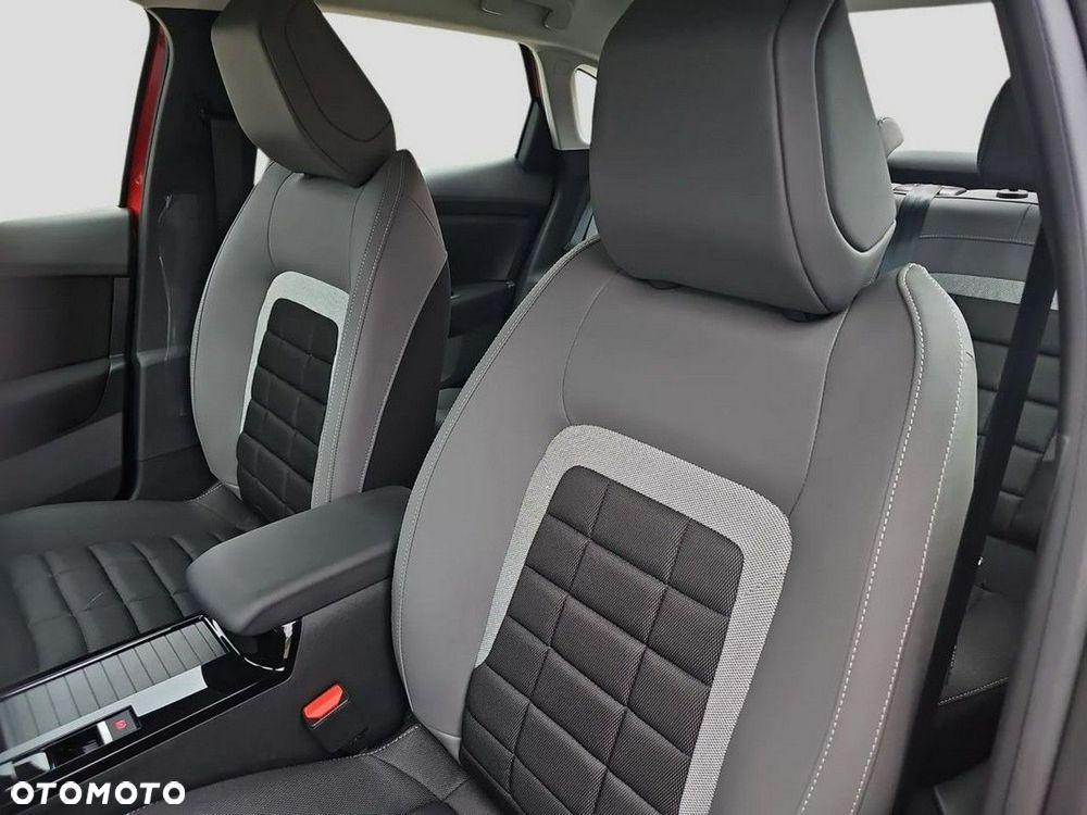 Citroën C4X 1.2 mHEV Max eDCT6 - 11