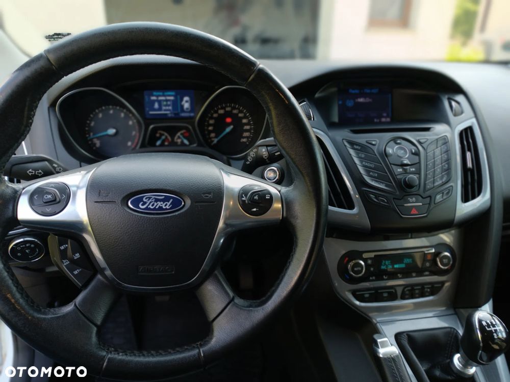 Ford Focus 1.0 EcoBoost Titanium - 16