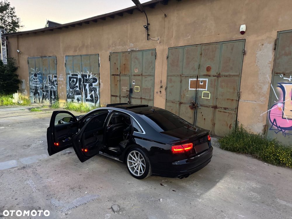 Audi A8 4.2 FSI L Quattro - 4