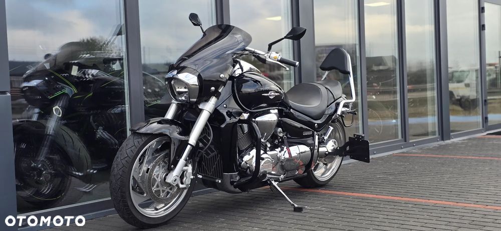 Suzuki Intruder - 24