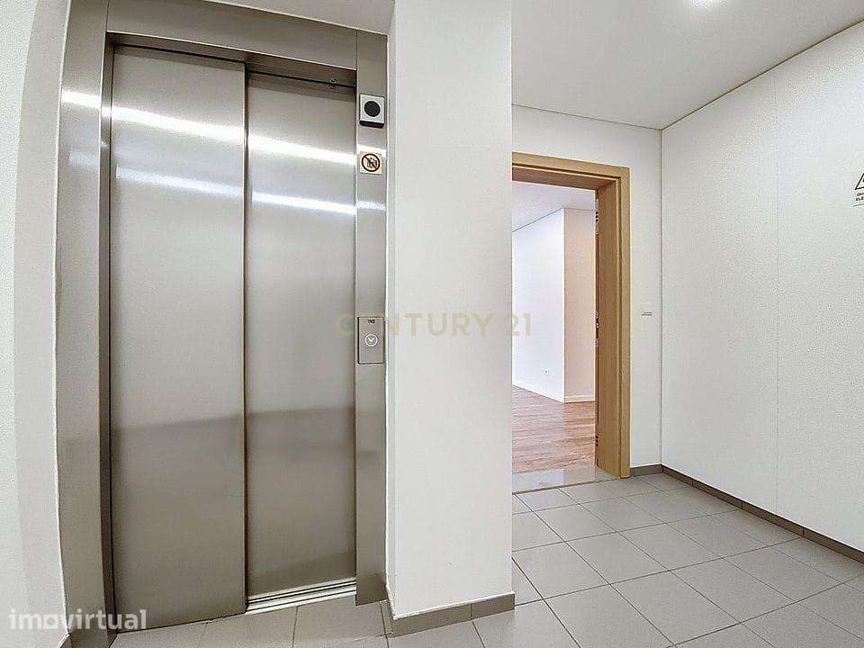 Arrendamento  - Apartamento T2 Novo com Vista Mar – Lagoa | São Miguel - Grande imagem: 2/23