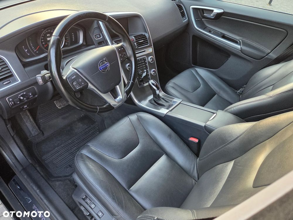 Volvo XC 60 - 22