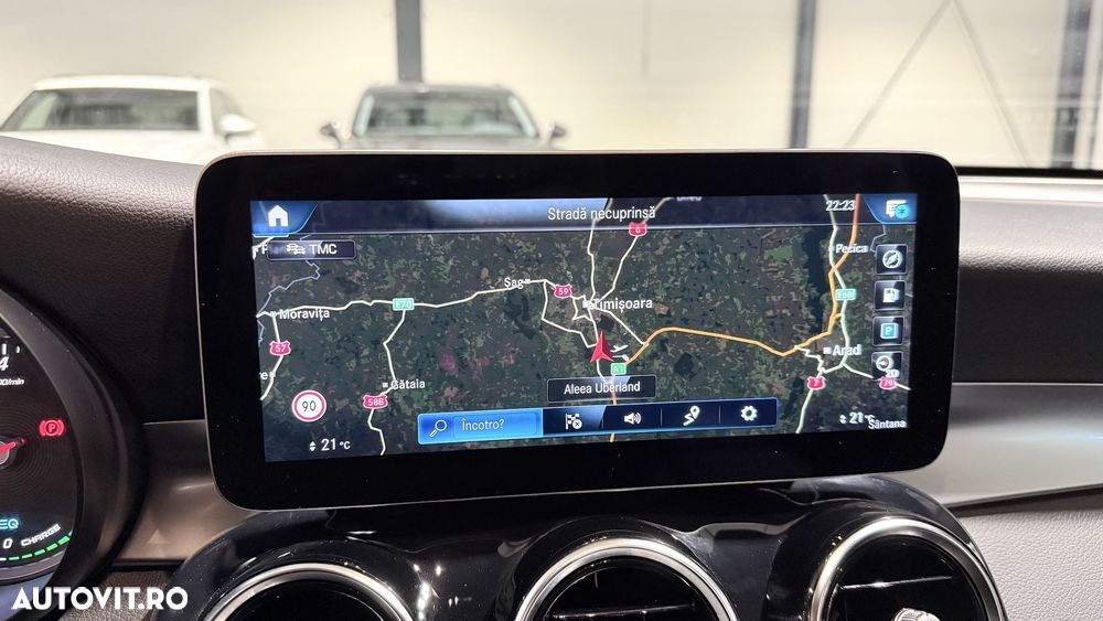 Mercedes-Benz GLC 300 e 4Matic 9G-TRONIC - 26