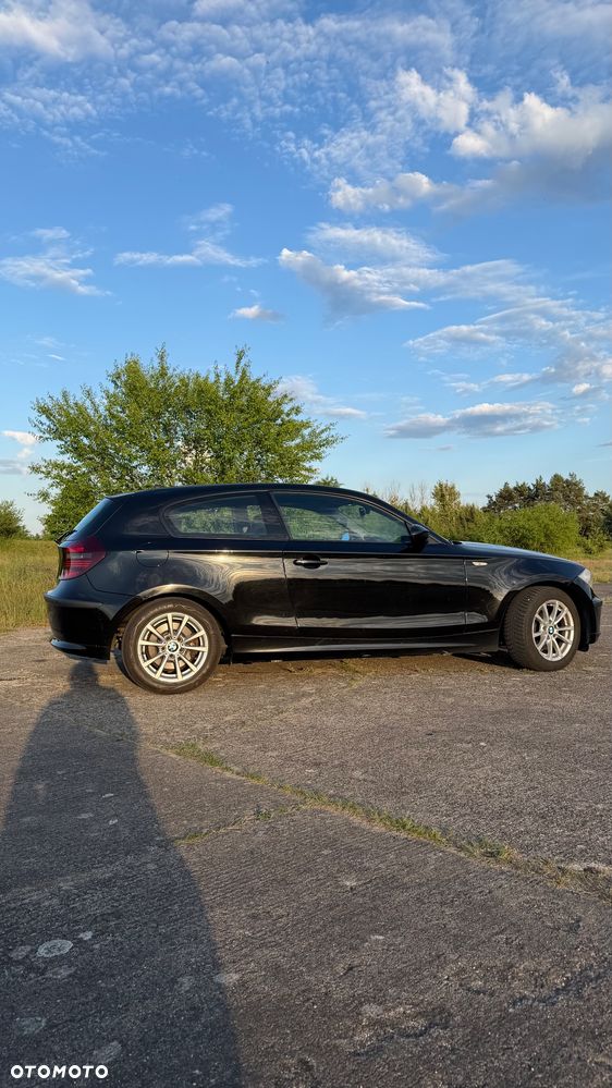 BMW Seria 1 118d DPF - 6