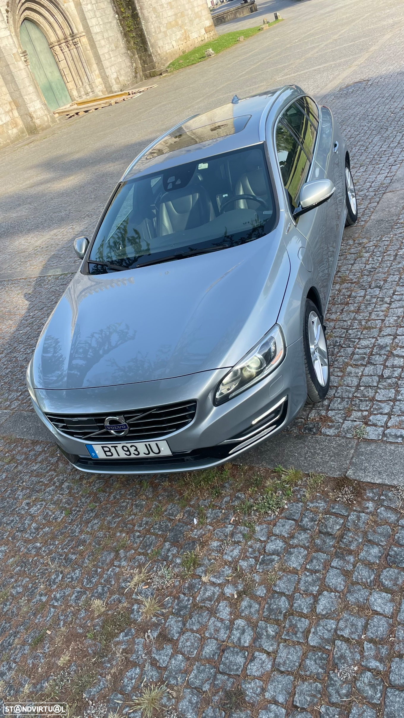Volvo V60 2.4 D6 Summum AWD Phev - 17