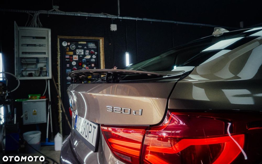BMW 3GT 320d Luxury Line - 8