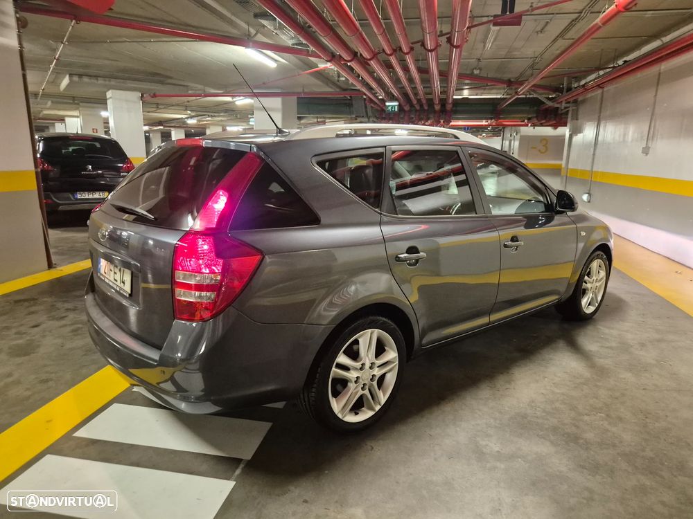 Kia Ceed SW 1.6 CRDi LX - 12