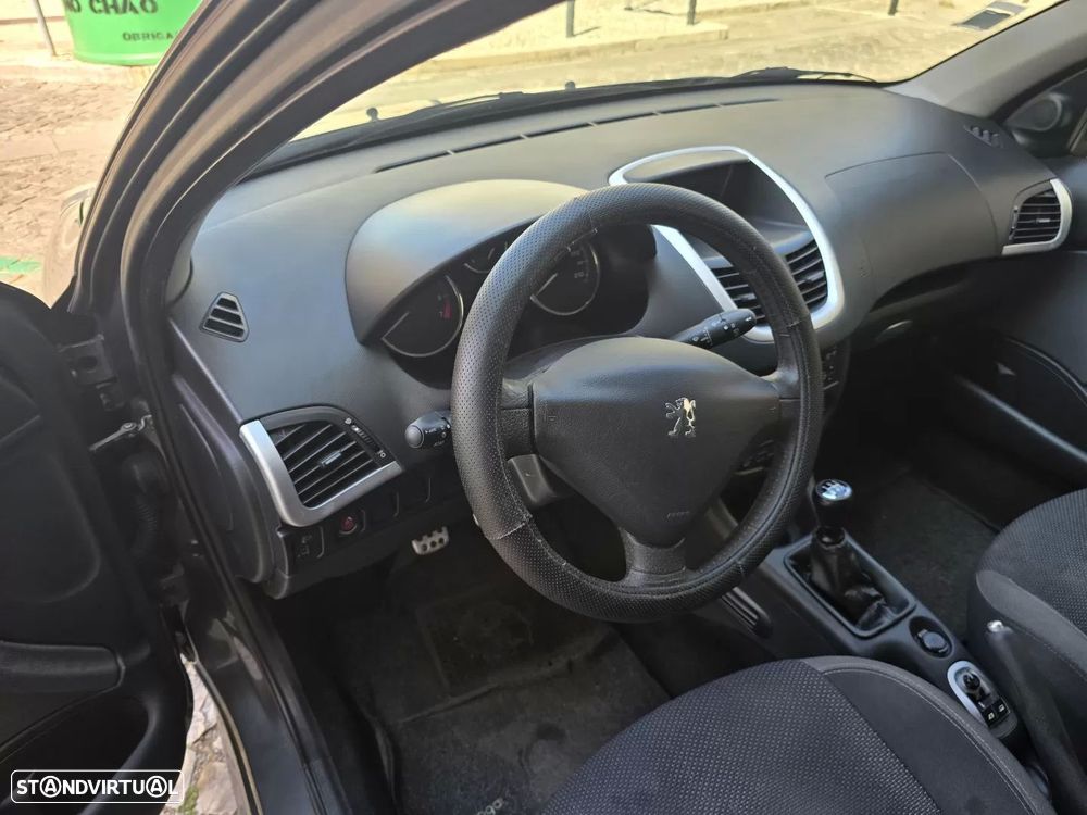 Peugeot 206+ 1.1 Urban - 12