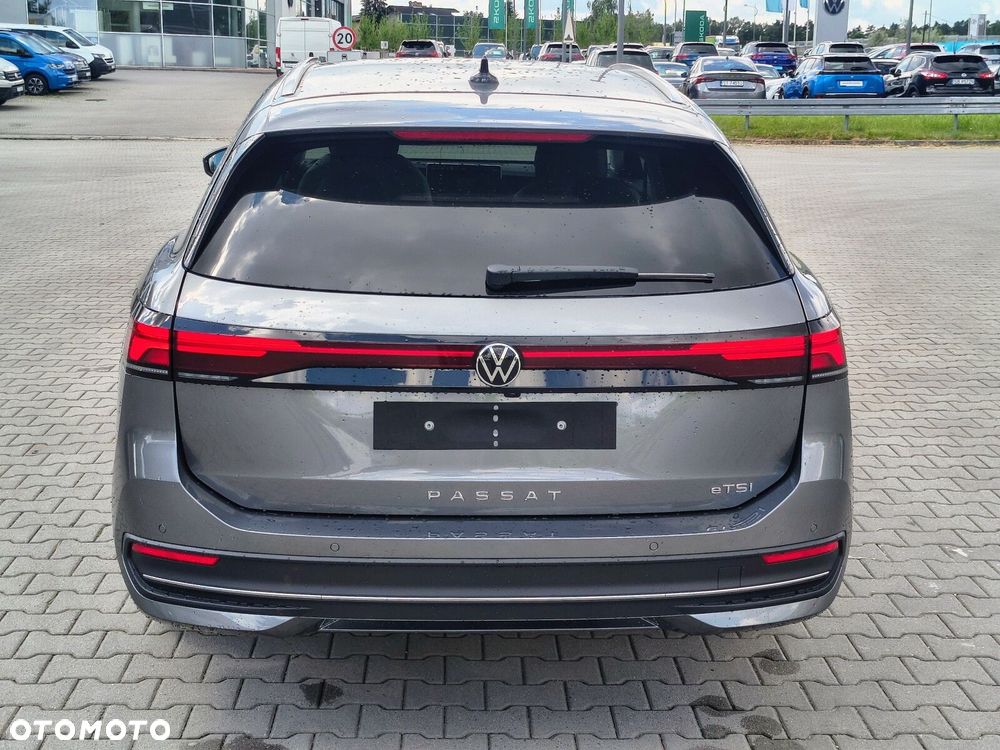 Volkswagen Passat - 7