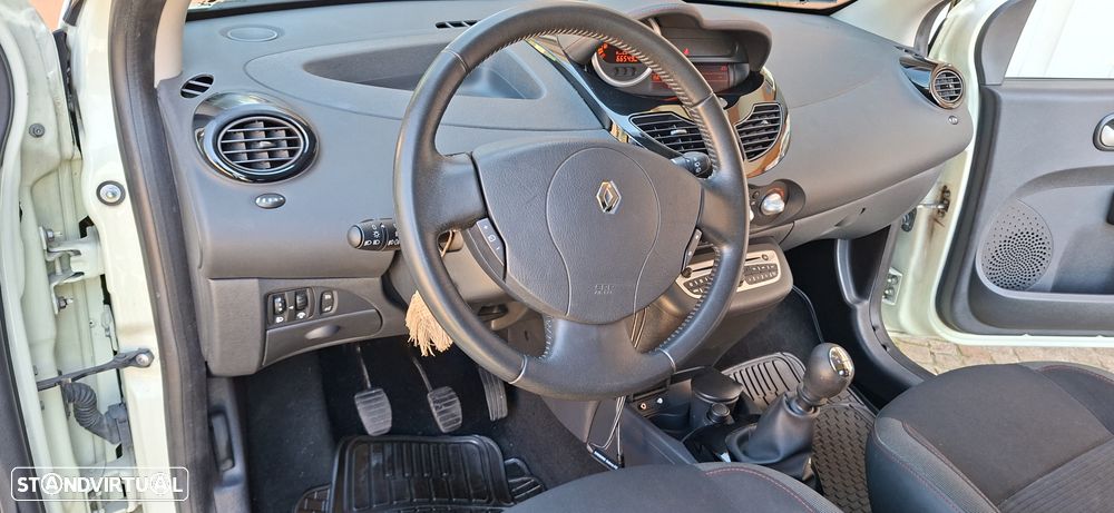 Renault Twingo 1.2 16V City - 11