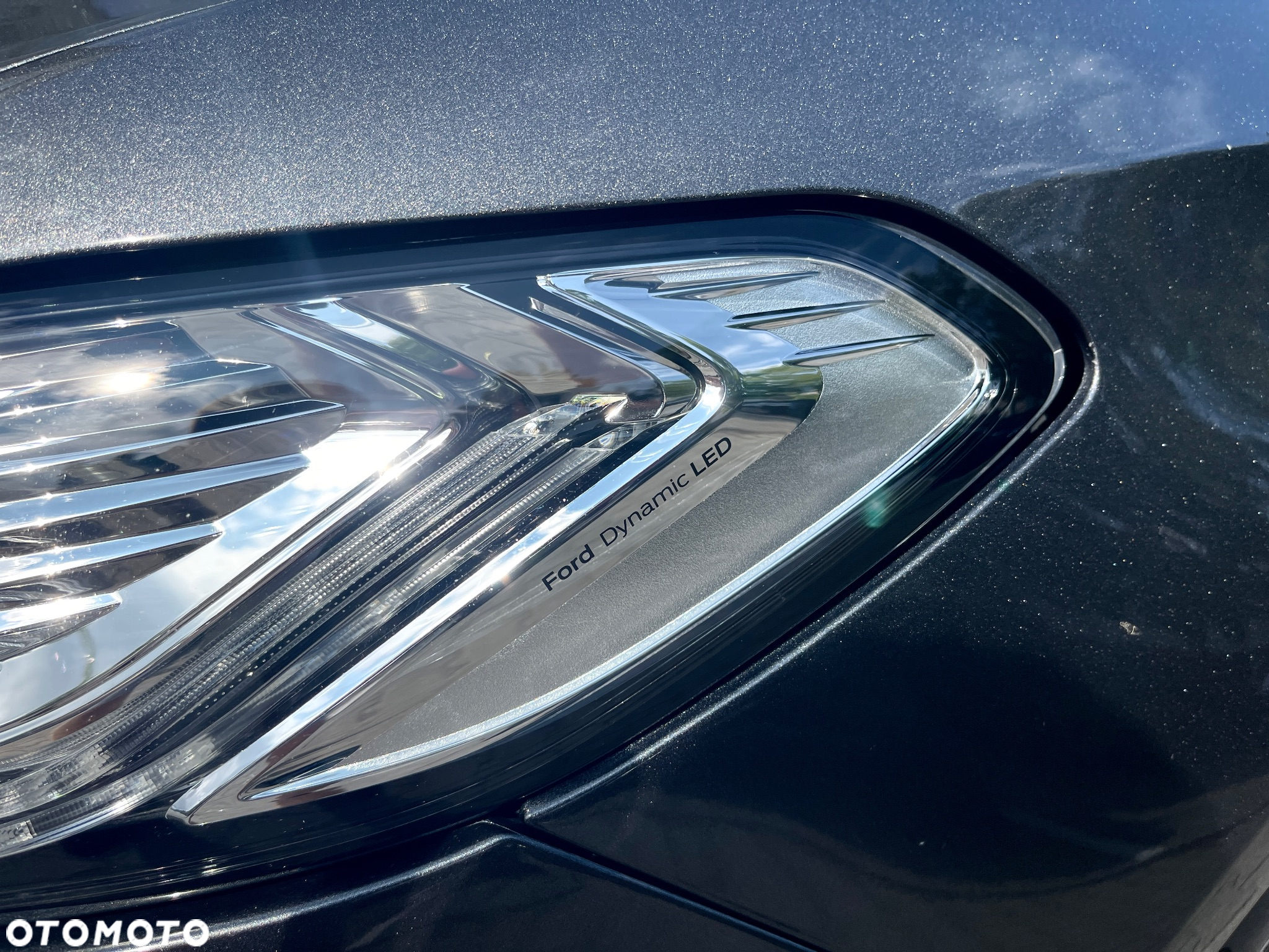 Ford Mondeo - 32