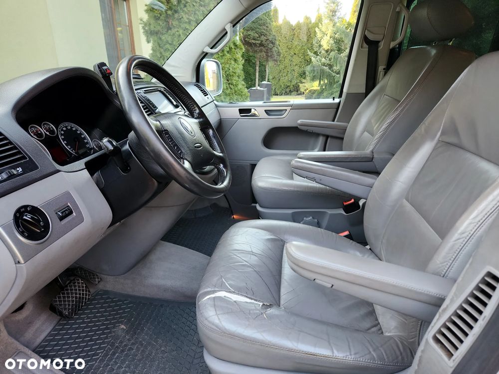 Volkswagen Multivan - 6