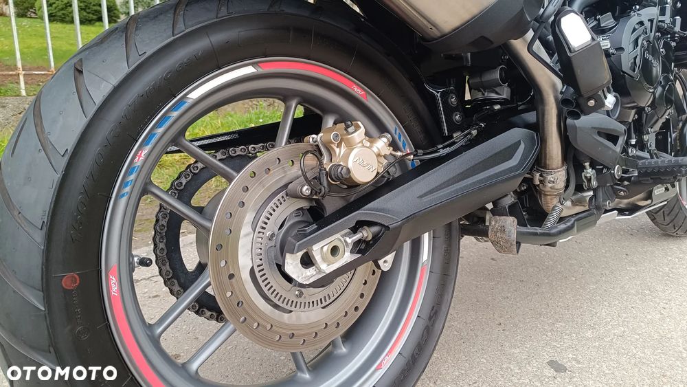 Triumph Tiger - 6
