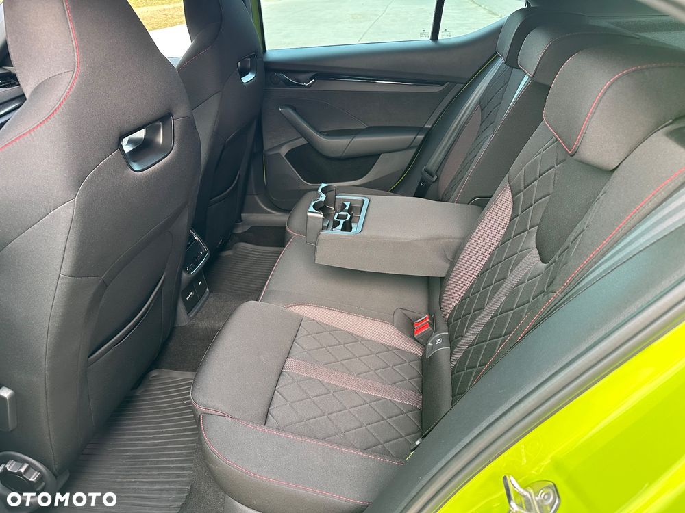 Skoda Octavia 2.0 TDI RS DSG - 23
