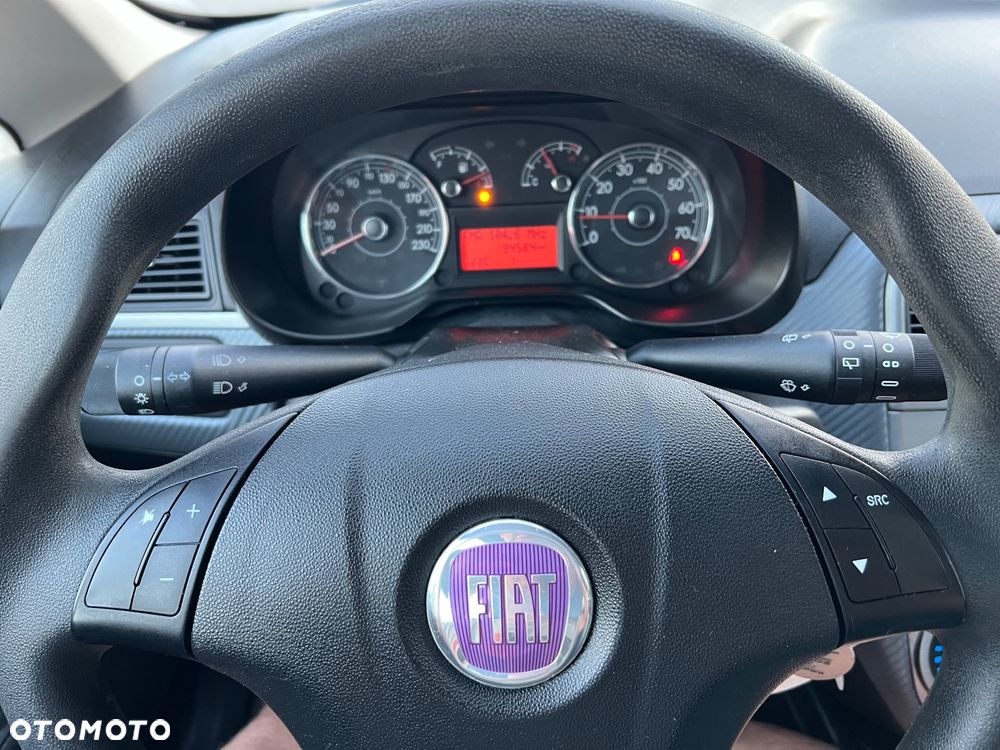Fiat Punto 1.2 8V - 28