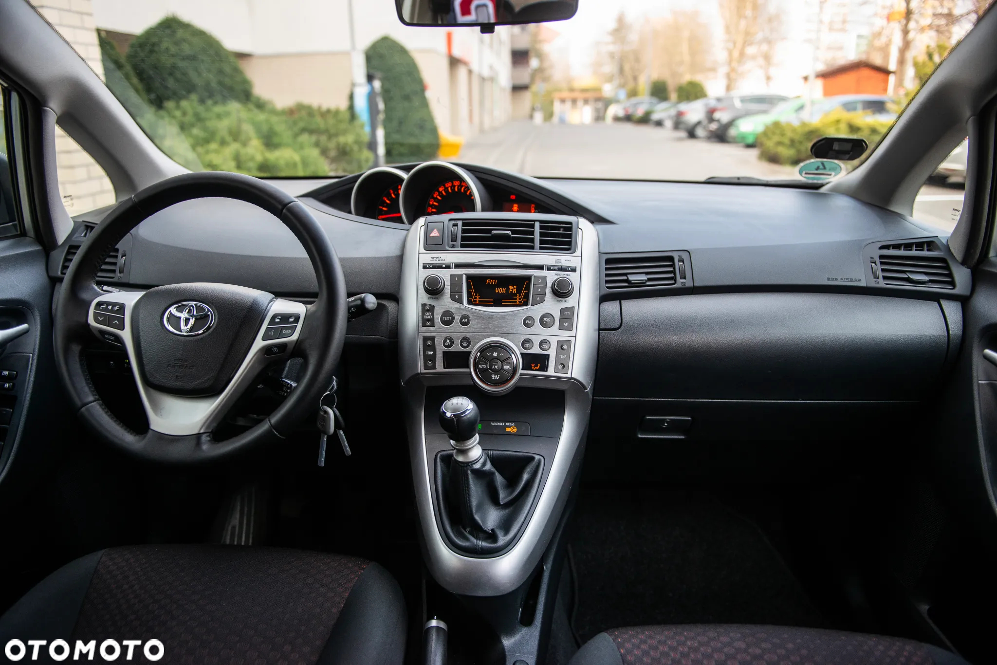 Toyota Verso 2.0 D-4D Premium - 26