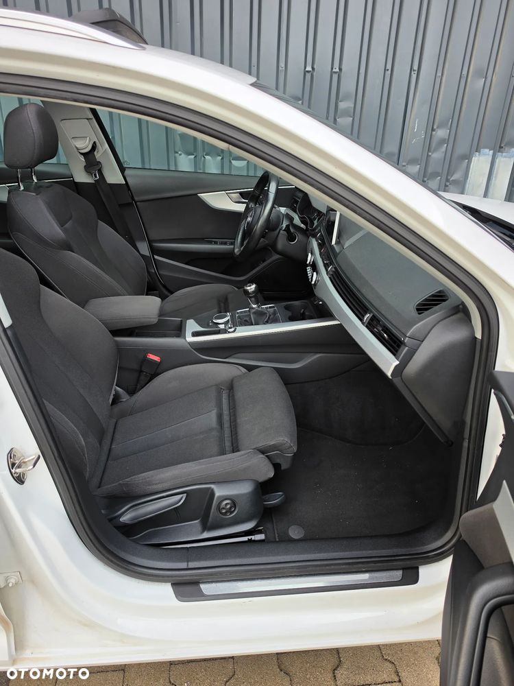 Audi A4 Avant 2.0 TDI ultra sport - 21