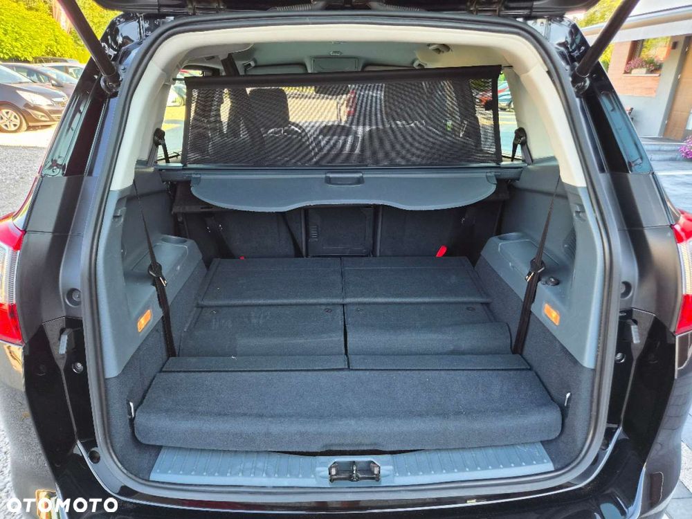 Ford Grand C-MAX - 19