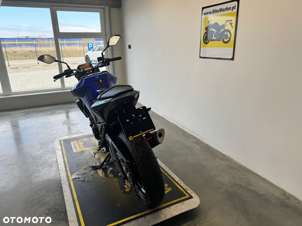 Yamaha MT - 7