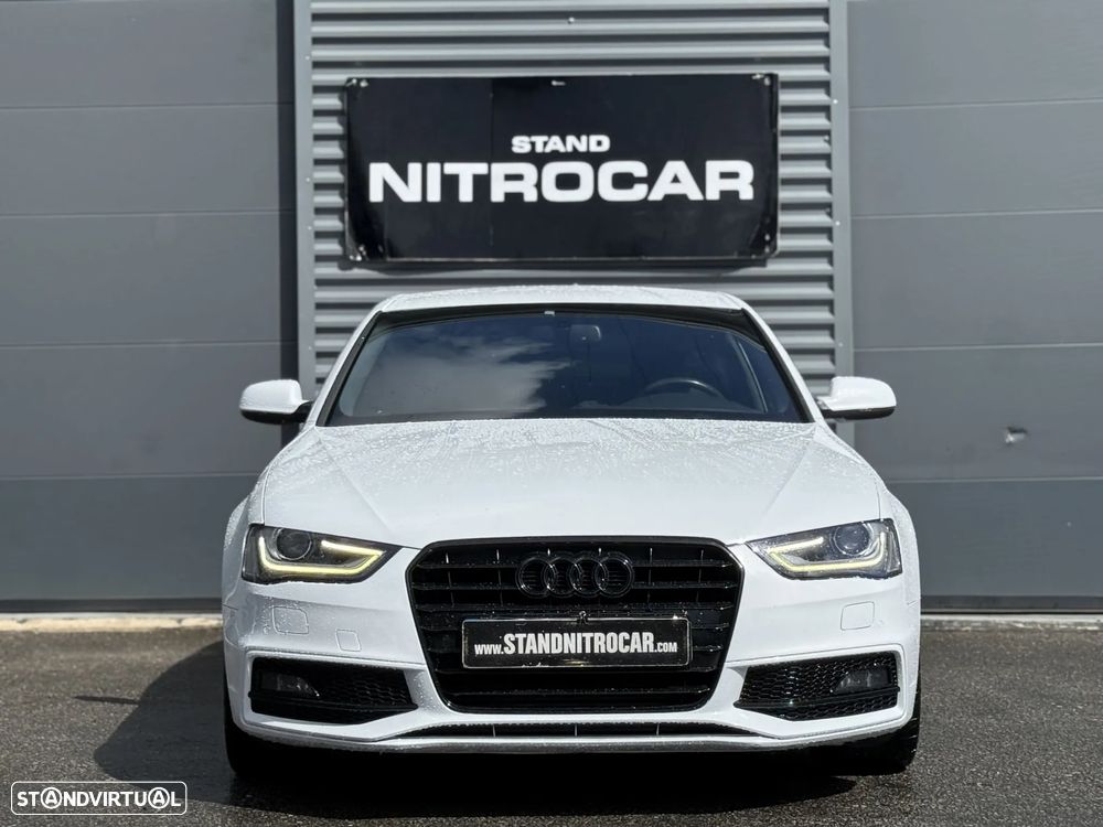 Audi A4 2.0 TDI Business Line S-line - 4
