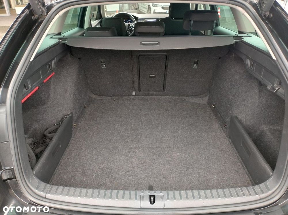 Skoda Octavia 2.0 TDI Style DSG - 32
