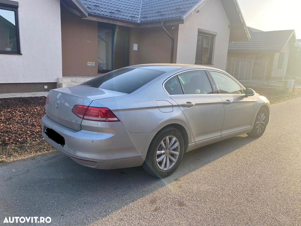 Volkswagen Passat 2.0 TDI Comfortline - 4